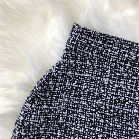 Leather Accented Symmetrical Skirt⚡️ - Picture 4 of 4